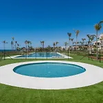 شقة 1º Linea De Playa Con Vistas, Piscina & Parking فيليز-مالاغا