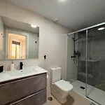 1º Linea De Playa Con Vistas, Piscina & Parking شقة *