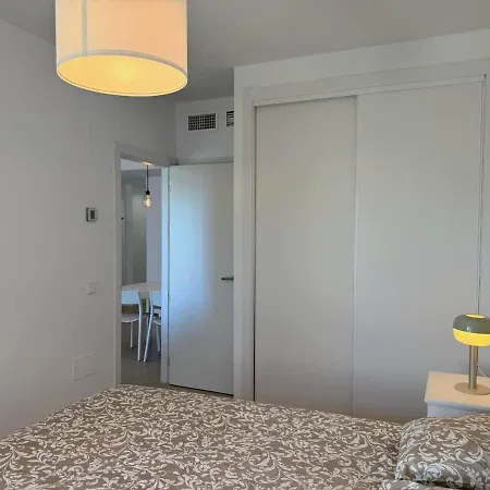 1º Linea De Playa Con Vistas, Piscina & Parking Апартаменты *