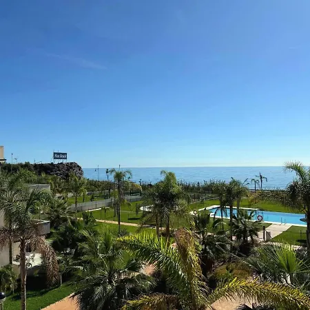 1º Linea De Playa Con Vistas, Piscina & Parking شقة *