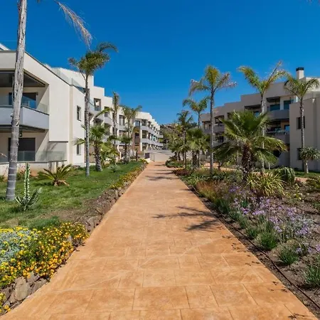 1º Linea De Playa Con Vistas, Piscina & Parking شقة *